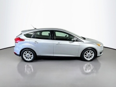 Used 2018  Ford Focus 4d Hatchback SE at Graham Auto Mall near Mansfield&comma; OH