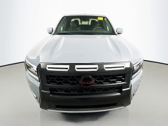 New 2025  Nissan Frontier Crew Cab 4x4 PRO-4X at Graham Auto Mall near Mansfield, OH