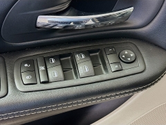 Used 2019  Dodge Grand Caravan 4d Wagon SXT at Dutro Auto near Zanesville&comma; OH