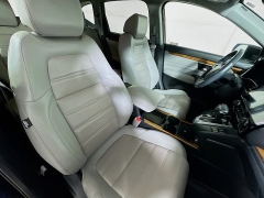 Used 2020  Honda CR-V 4d SUV AWD Touring at Graham Auto Mall near Mansfield&comma; OH