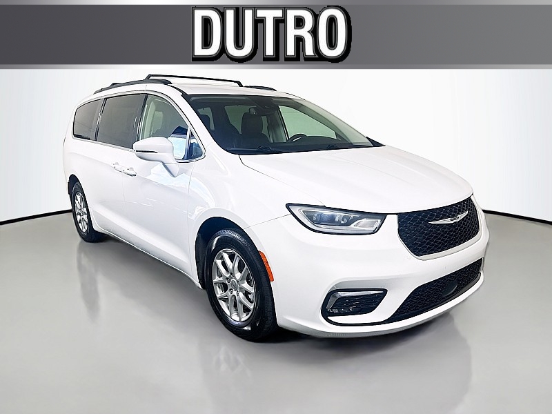 Used 2022  Chrysler Pacifica Touring L FWD at Graham Auto Mall near Mansfield&comma; OH