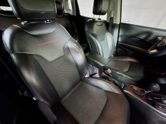 Used 2019  Jeep Compass 4d SUV 4WD Trailhawk at Dutro Auto near Zanesville&comma; OH