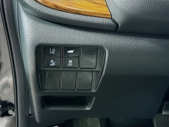 Used 2020  Honda CR-V 4d SUV AWD Touring at Graham Auto Mall near Mansfield&comma; OH