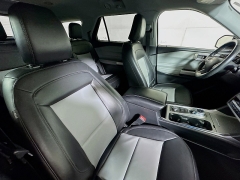 Used 2022  Ford Explorer XLT 4WD at Graham Auto Mall near Mansfield, OH