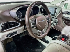 Used 2017  Chrysler Pacifica 4d Wagon Touring-L Plus at Graham Auto Mall near Mansfield&comma; OH