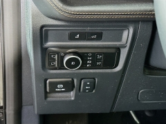 Used 2024  Ford Expedition Max Platinum 4x4 at Graham Auto Mall near Mansfield&comma; OH