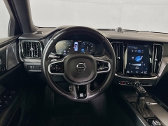 Used 2019  Volvo S60 4d Sedan FWD T5 R-Design at Graham Auto Mall near Mansfield&comma; OH