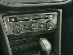 Used 2021  Volkswagen Tiguan 2&period;0T SE 4MOTION at Graham Auto Mall near Mansfield&comma; OH