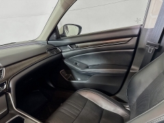 Used 2018  Honda Accord Sedan 4d EX-L 1&period;5L w&sol;Navigation at Graham Auto Mall near Mansfield&comma; OH