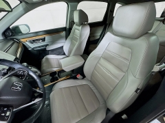 Used 2020  Honda CR-V 4d SUV AWD Touring at Graham Auto Mall near Mansfield&comma; OH