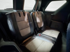 Used 2017  Ford Explorer 4d SUV 4WD XLT at Graham Auto Mall near Mansfield&comma; OH