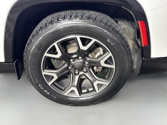 Used 2023  Jeep Wagoneer L Series III 4x4 at Graham Auto Mall near Mansfield, OH