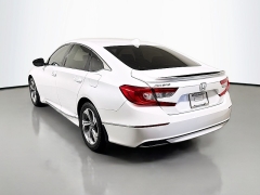 Used 2018  Honda Accord Sedan 4d EX-L 1&period;5L w&sol;Navigation at Graham Auto Mall near Mansfield&comma; OH