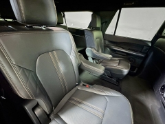 Used 2024  Ford Expedition Max Platinum 4x4 at Graham Auto Mall near Mansfield&comma; OH