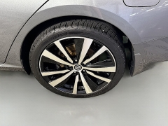 Used 2019  Nissan Altima 4d Sedan AWD 2&period;5L SR at Graham Auto Mall near Mansfield&comma; OH