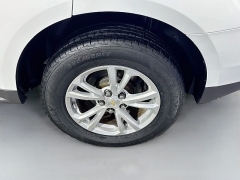 Used 2017  Chevrolet Equinox 4d SUV AWD LT at Graham Auto Mall near Mansfield&comma; OH