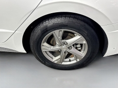 Used 2020  Hyundai Sonata 4d Sedan SE at Dutro Auto near Zanesville&comma; OH