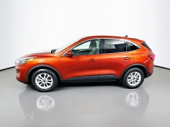 Used 2020  Ford Escape 4d SUV AWD SE at Dutro Auto near Zanesville&comma; OH
