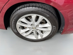 Used 2017  Chevrolet Malibu 4d Sedan LT at Graham Auto Mall near Mansfield&comma; OH