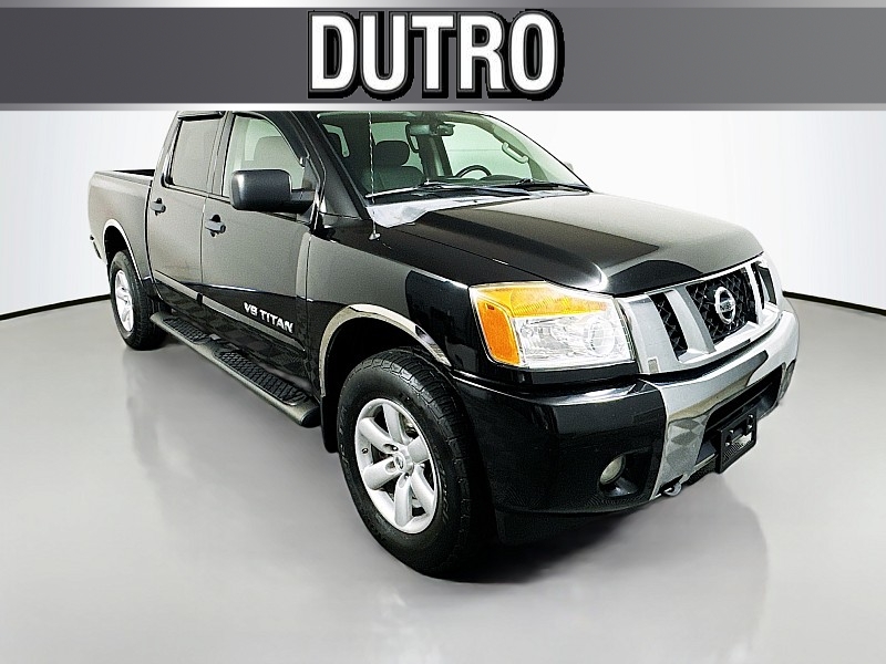 2014 Nissan Titan 4WD  1