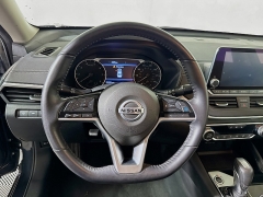 Used 2020  Nissan Altima 4d Sedan FWD 2.5L SV at Dutro Auto near Zanesville, OH