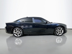 Used 2017  Dodge Charger 4d Sedan SXT at Dutro Auto near Zanesville&comma; OH