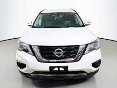 Used 2018  Nissan Pathfinder 4d SUV 4WD SV at Graham Auto Mall near Mansfield&comma; OH