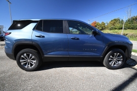 New 2027  Chevrolet Equinox FWD 4dr LT w&sol;1LT at Graham Auto Mall near Mansfield&comma; OH