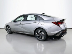 Used 2025  Hyundai Elantra SEL Sport IVT at Graham Auto Mall near Mansfield&comma; OH