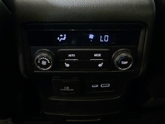 Used 2023  GMC Acadia AWD 4dr SLT at Dutro Auto near Zanesville&comma; OH