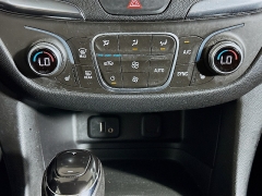 Used 2018  Chevrolet Equinox 4d SUV AWD LT w&sol;1LT at Graham Auto Mall near Mansfield&comma; OH