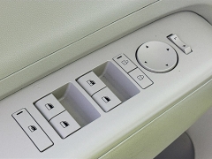 Used 2024  Hyundai Kona SEL AWD at Graham Auto Mall near Mansfield&comma; OH