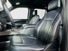 Used 2019  Ford Expedition 4d SUV 4WD XLT at Dutro Auto near Zanesville, OH