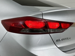 Used 2017  Hyundai Elantra 4d Sedan SE Auto at Graham Auto Mall near Mansfield&comma; OH