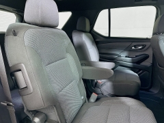 Used 2023  Chevrolet Traverse FWD 4dr LT Cloth w/1LT at Graham Auto Mall near Mansfield, OH