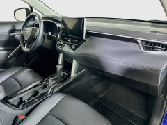 Used 2023  Toyota Corolla Cross XLE AWD at Dutro Auto near Zanesville&comma; OH