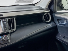 Used 2017  Toyota RAV4 Hybrid 4d SUV AWD XLE at Graham Auto Mall near Mansfield, OH