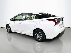 Used 2019  Toyota Prius XLE AWD at Dutro Auto near Zanesville&comma; OH