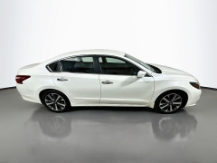 Used 2016  Nissan Altima 4d Sedan 2&period;5L SR at Dutro Auto near Zanesville&comma; OH