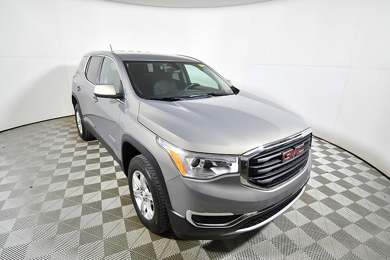 Used 2019  GMC Acadia 4d SUV FWD SLE-1 at Graham Auto Mall near Mansfield, OH