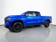 Used 2022  Chevrolet Silverado 1500 4WD Double Cab 147" Custom at Dutro Auto near Zanesville&comma; OH