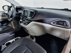 Used 2023  Chrysler Voyager LX FWD at Dutro Auto near Zanesville&comma; OH