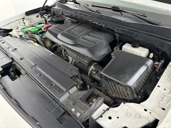 Used 2021  Nissan Titan 4x4 Crew Cab SV at Dutro Auto near Zanesville&comma; OH
