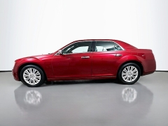 Used 2014  Chrysler 300C 4d Sedan V8 AWD at Dutro Auto near Zanesville&comma; OH