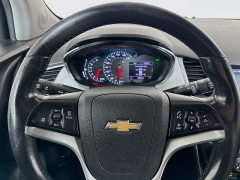 Used 2020  Chevrolet Trax 4d SUV FWD LT at Dutro Auto near Zanesville&comma; OH