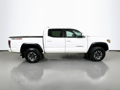 Used 2022  Toyota Tacoma 4WD TRD Off Road Double Cab 5ft Bed V6 AT at Dutro Auto near Zanesville&comma; OH