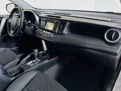 Used 2018  Toyota RAV4 4d SUV AWD XLE at Dutro Auto near Zanesville&comma; OH