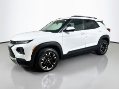 Used 2021  Chevrolet Trailblazer 4d SUV AWD LT at Dutro Auto near Zanesville&comma; OH
