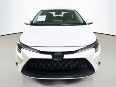 Used 2020  Toyota Corolla 4d Sedan LE at Dutro Auto near Zanesville&comma; OH