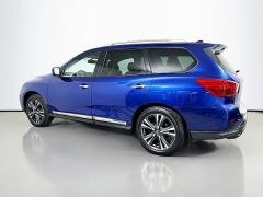Used 2019  Nissan Pathfinder 4d SUV 4WD Platinum at Dutro Auto near Zanesville, OH